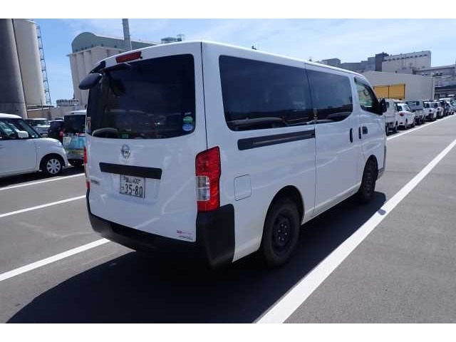 2014 NISSAN CARAVAN VAN